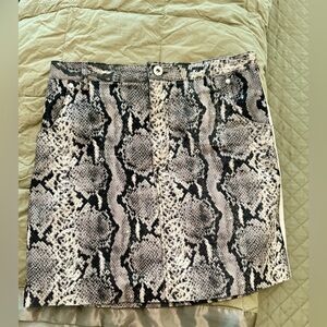 The Prowl Python Faux Leather Snakeskin Skirt Size 4 by BB Dakota—Steve Madden
